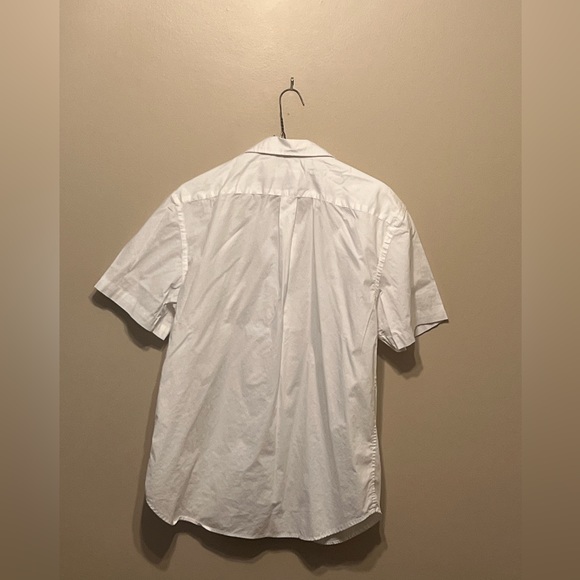 Women’s Old Navy short sleeve button down. - Picture 3 of 3
